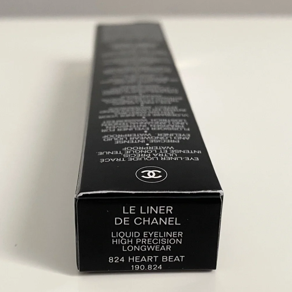 NEW Chanel Nature Getaway Takeaways 824 Heart Beat Pink Le Liner Liquid Eyeliner